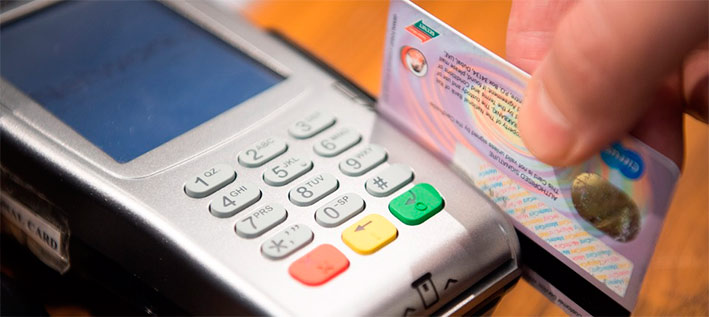 tarjeta de débito - Inclusión financiera - Pixabay